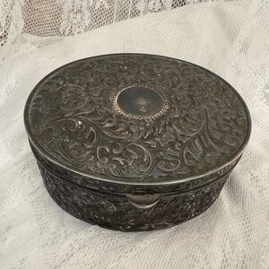 1970's Silver Plate Repose Red velvet box